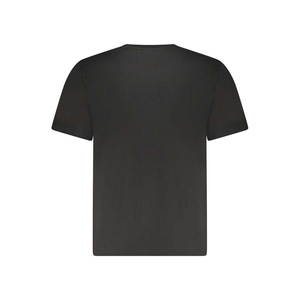 Pepe Jeans schwarzes Herren T-Shirt aus 100% nachhaltiger Baumwolle mit auffälligem Print und Rundhalsausschnitt