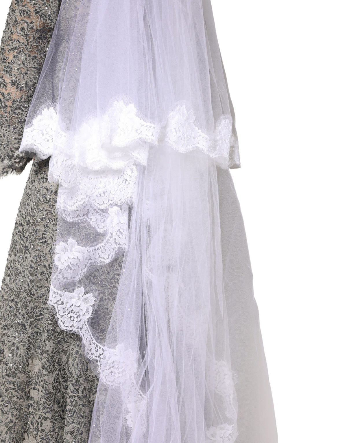 Dolce & Gabbana veil in white floral lace, nylon, floor-length, 3 m long