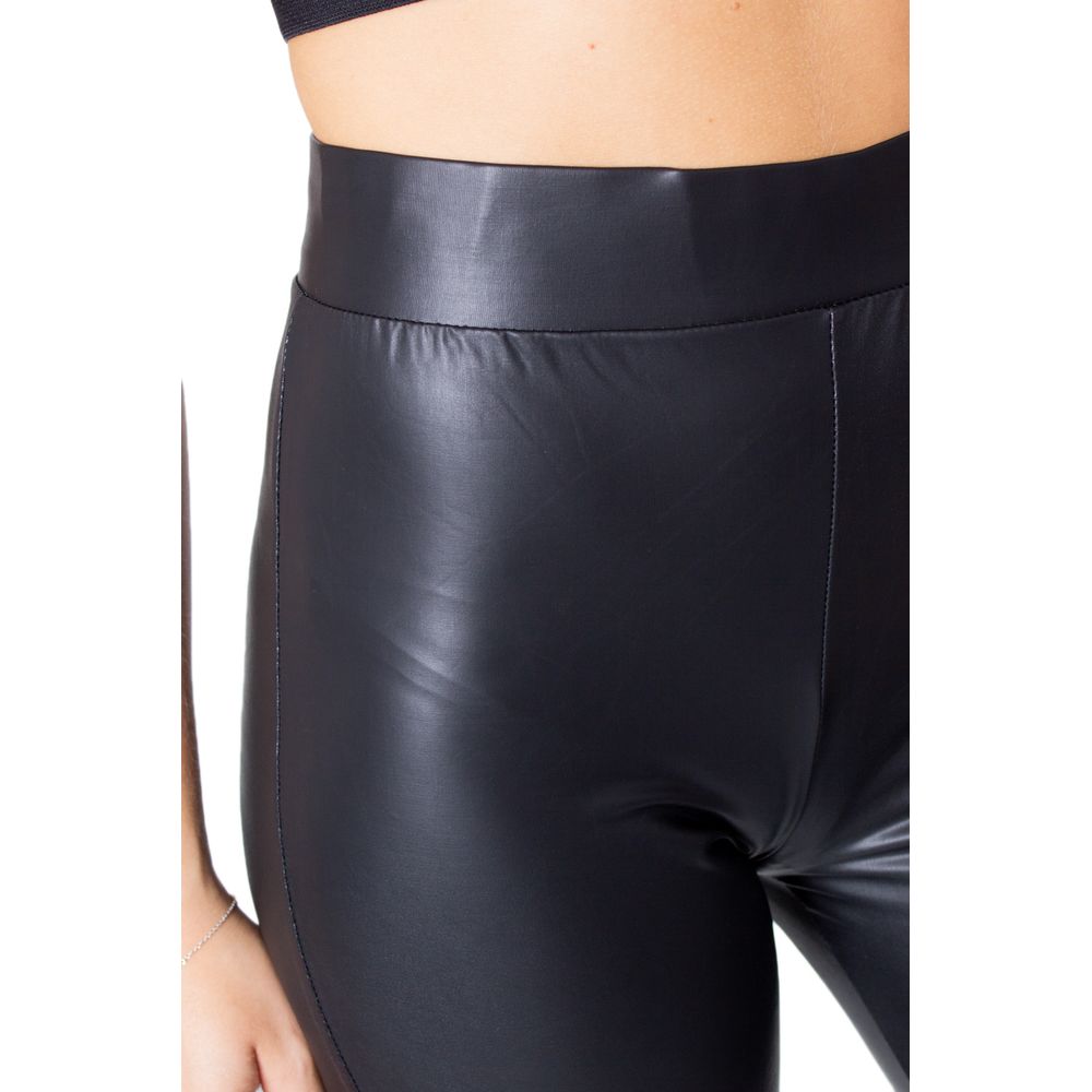 Only Black Leggings made of Polyester