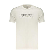 Calvin Klein weißes Herren-T-Shirt aus 100% Baumwolle mit Rundhalsausschnitt und Logo-Print