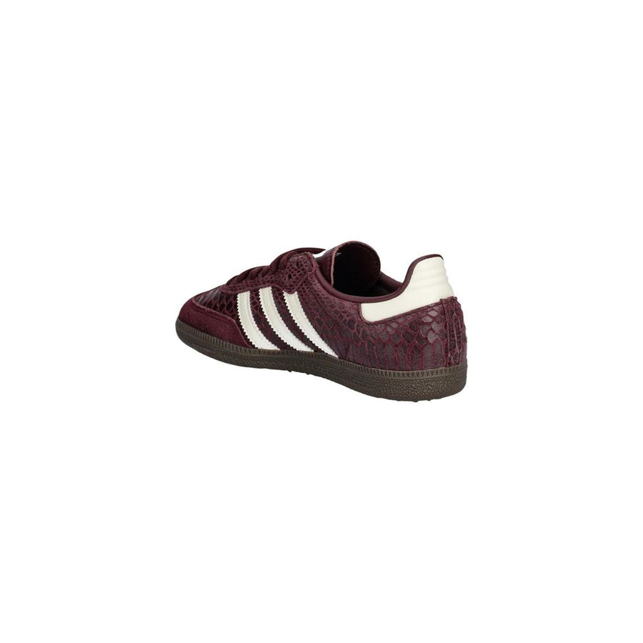 Adidas Originals low-top sneakers in burgundy leather