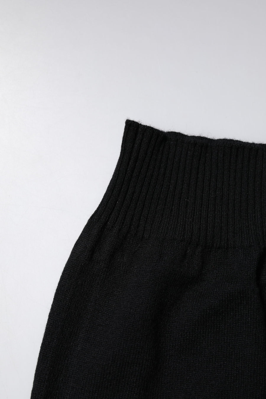 Dolce & Gabbana Black Cashmere Knit Neck Warmer Foulard Scarf