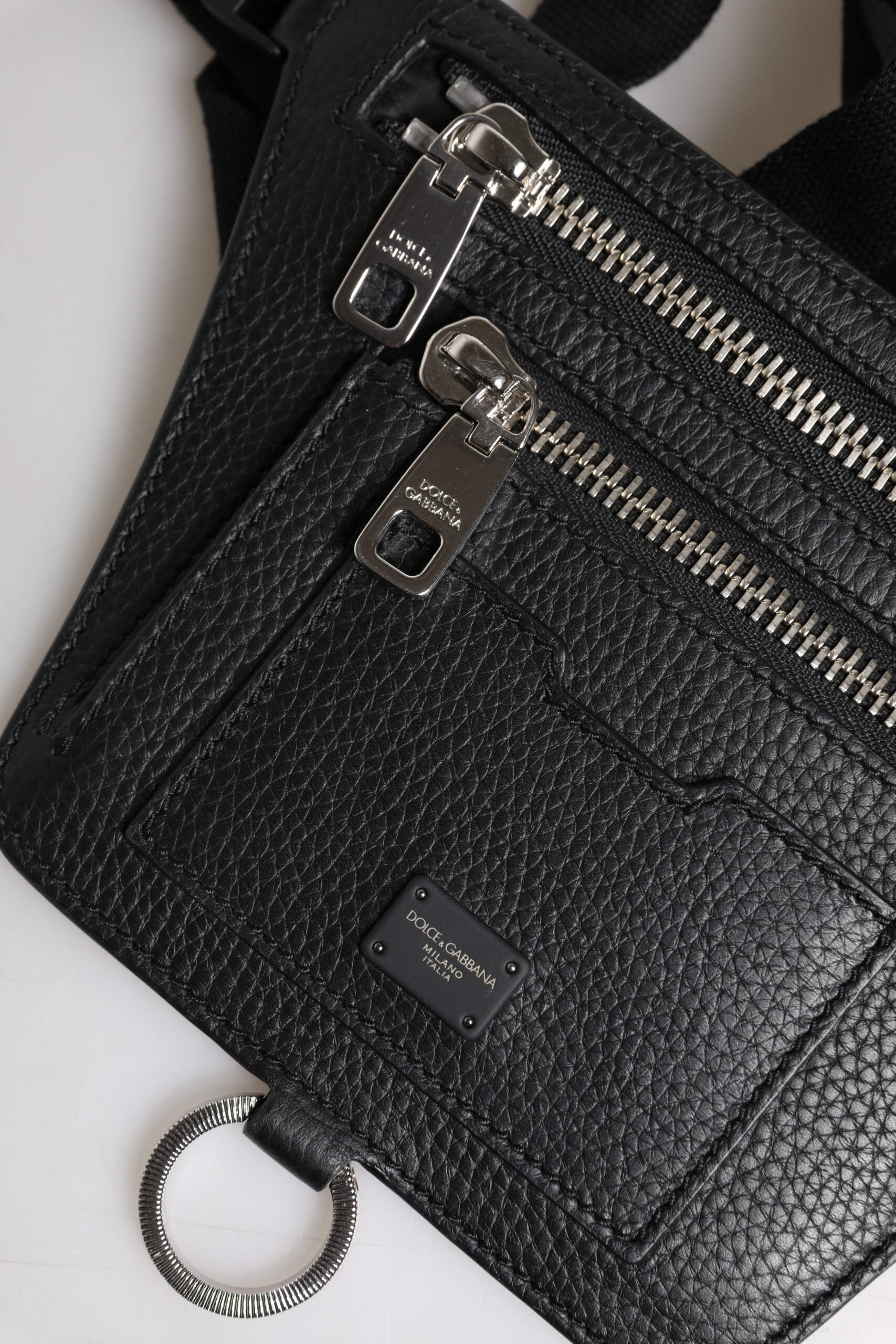 Dolce & Gabbana Schwarzes Kalbsleder Logo Plaque Gürtel Taille Herren Bauchtasche