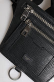 Dolce & Gabbana Schwarzes Kalbsleder Logo Plaque Gürtel Taille Herren Bauchtasche