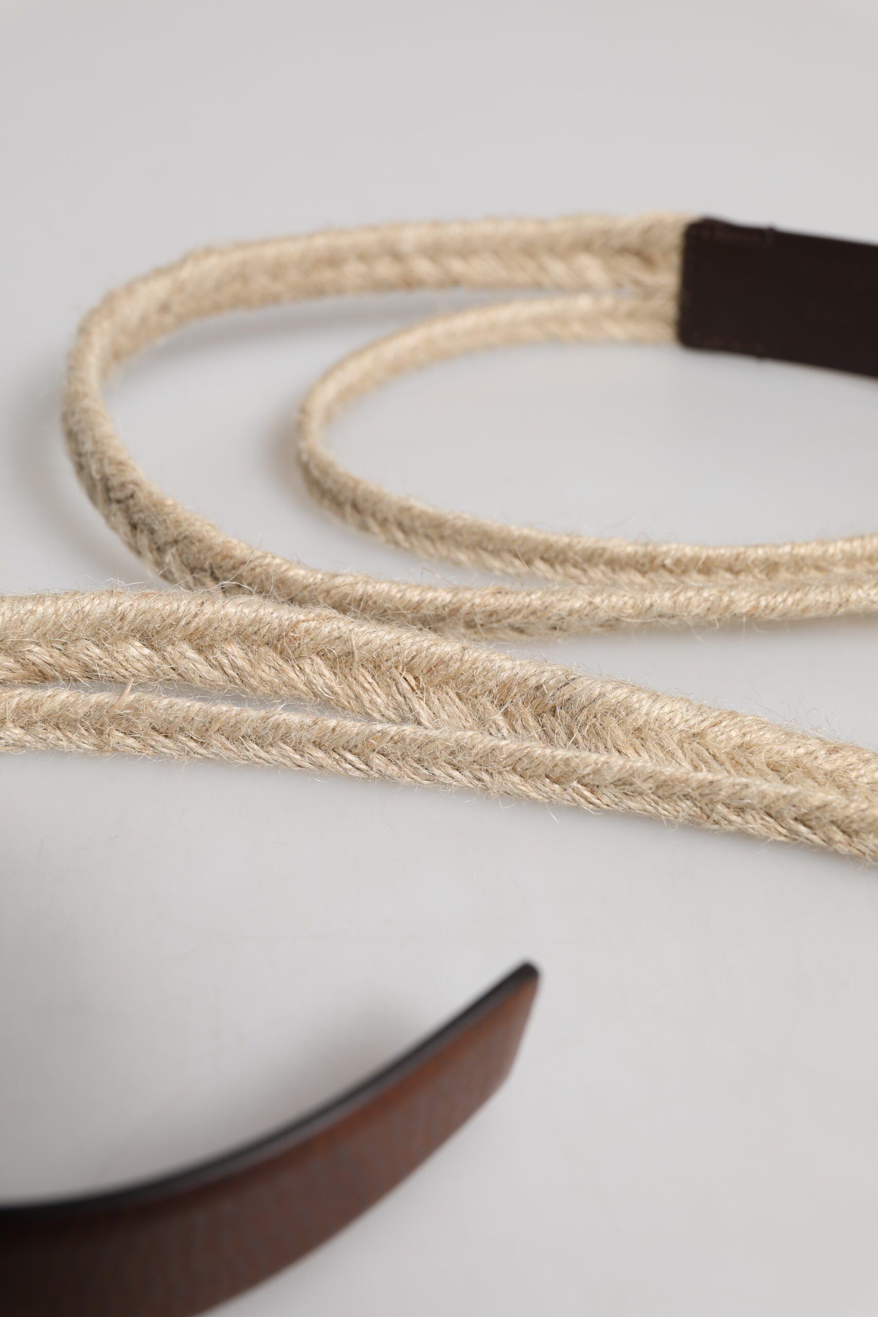Dolce & Gabbana Brauner Jute-Leder-Gürtel mit gewebter Metallschnalle