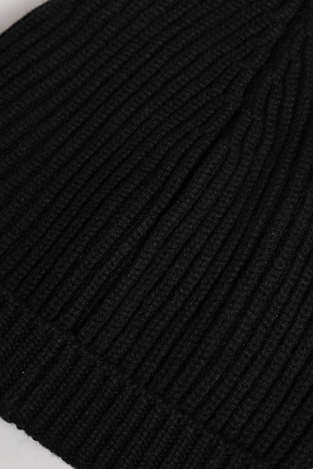 Dolce & Gabbana Black Cashmere Knit Winter Beanie
